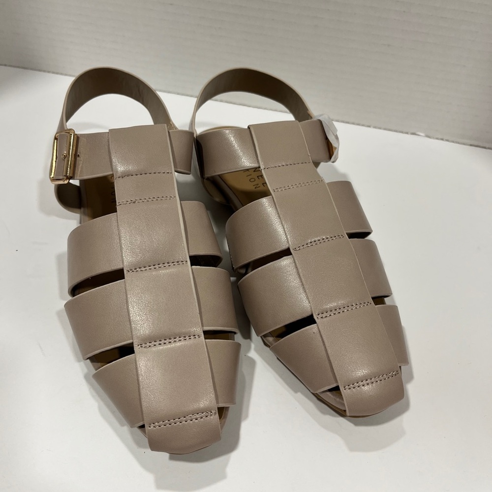 Journee Collection Womens Cailinna Ankle Strap Flat Sandals. 7.5M‎